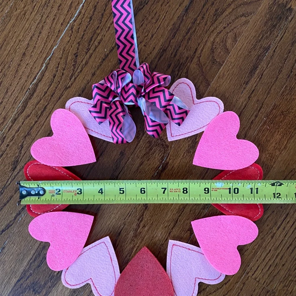 Hand Crafted Valentine’s Wreath - HOST PICK X 4